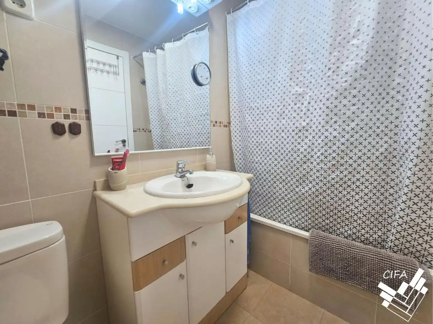 Bany de Apartament en venda en San Jorge / Sant Jordi amb Aire condicionat, Calefacció i Jardí privat