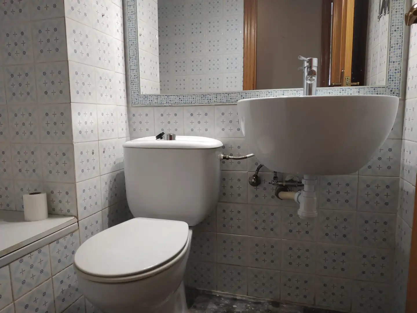 Baño de Piso de alquiler en Valencia con Amueblado, Horno y Lavadora