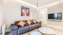 Living room of Flat for sale in  Madrid Capital  with Air Conditioner, Heating and Furnished