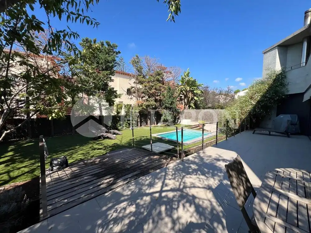 Jardín de Casa o chalet en venta en Alella con Aire acondicionado, Calefacción y Jardín privado