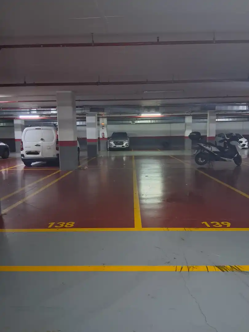 Garage zur Miete in Avinguda del Puig Castellar, 5, Singuerlín