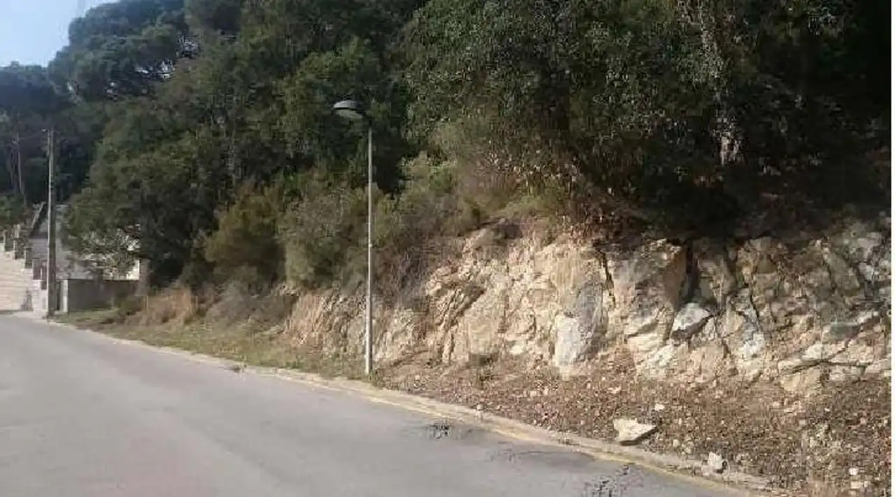 Residential land for sale in Carrer del Cardener, imagen 2