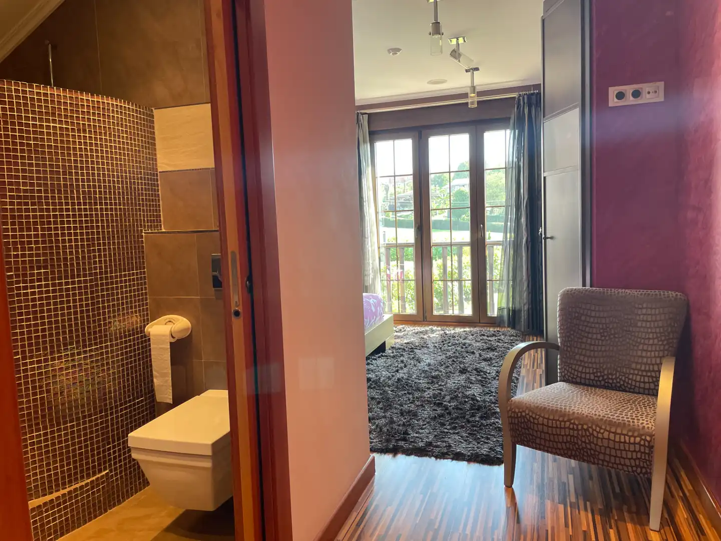 Bany de Casa o xalet en venda en Gijón  amb Calefacció, Jardí privat i Parquet