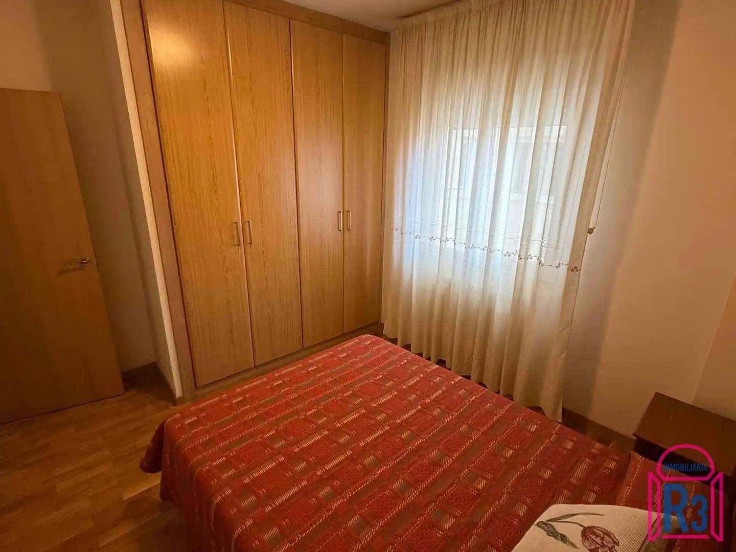 Habitación de Apartamento en venta en León Capital  con Calefacción, Terraza y Trastero