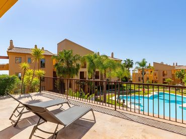 Piano terra con piscina in vendita a Benahavís pueblo