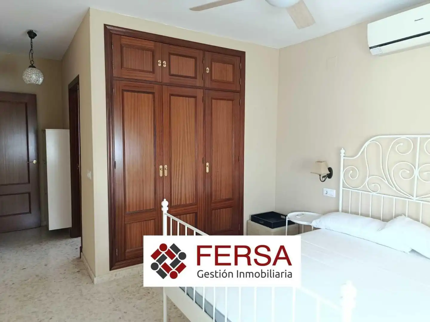 Habitación de Casa adosada de alquiler en Jerez de la Frontera
