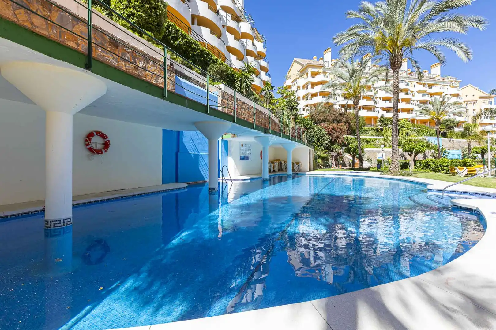 Apartament amb terrassa en venda a Nueva Andalucía, imagen 3