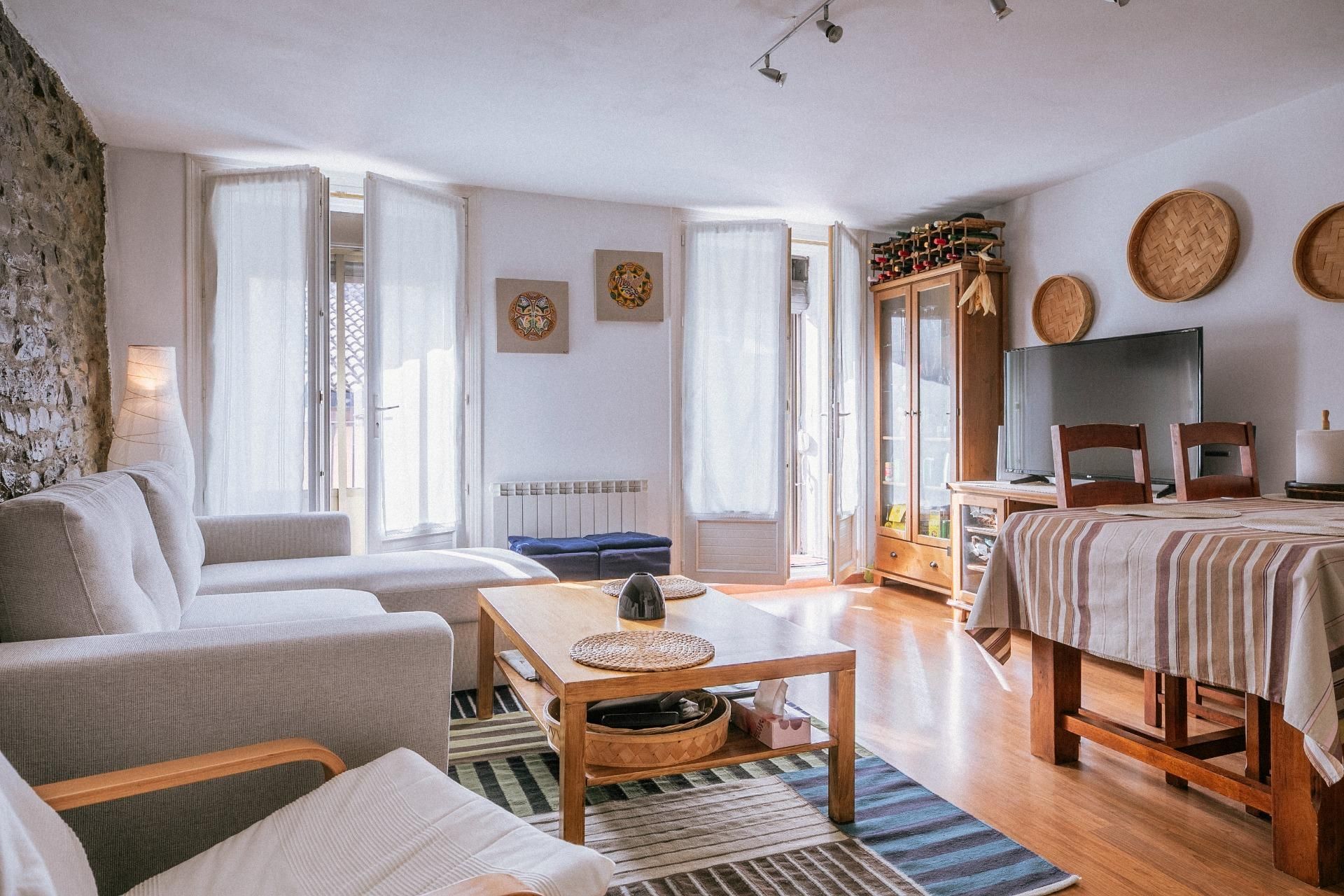 Sala d'estar de Pis en venda en Jaca amb Calefacció i Balcó