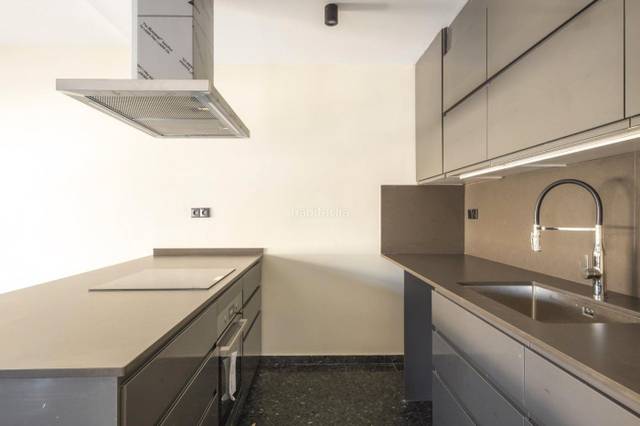 Piso en Venta en Carrer Pius Xi, 11 en Vallparadís - Antic Poble de Sant Pere