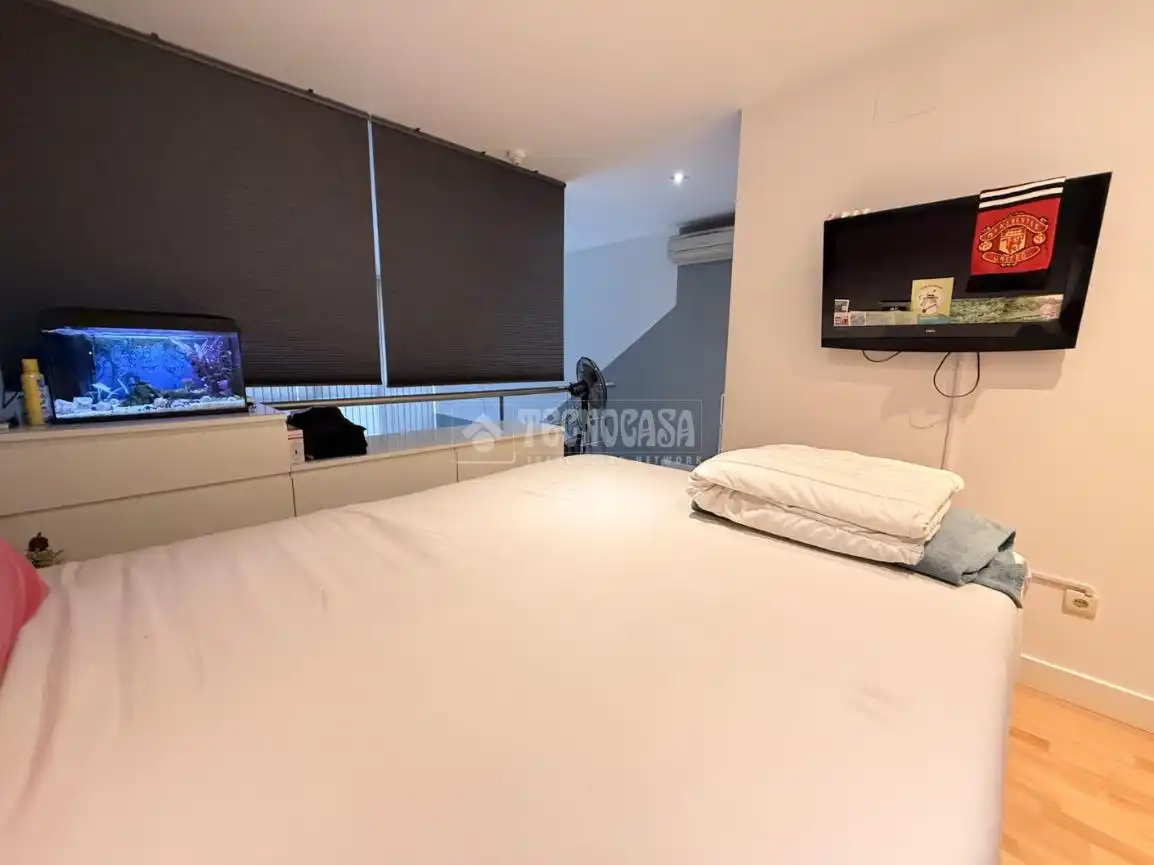 Bedroom of Flat for sale in Madrid  with Air Conditioner, Heating and Alarm