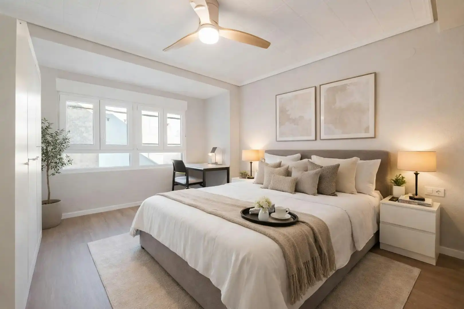 Bedroom of Flat for rent in Valencia  with Air Conditioner, Heating and Furnished