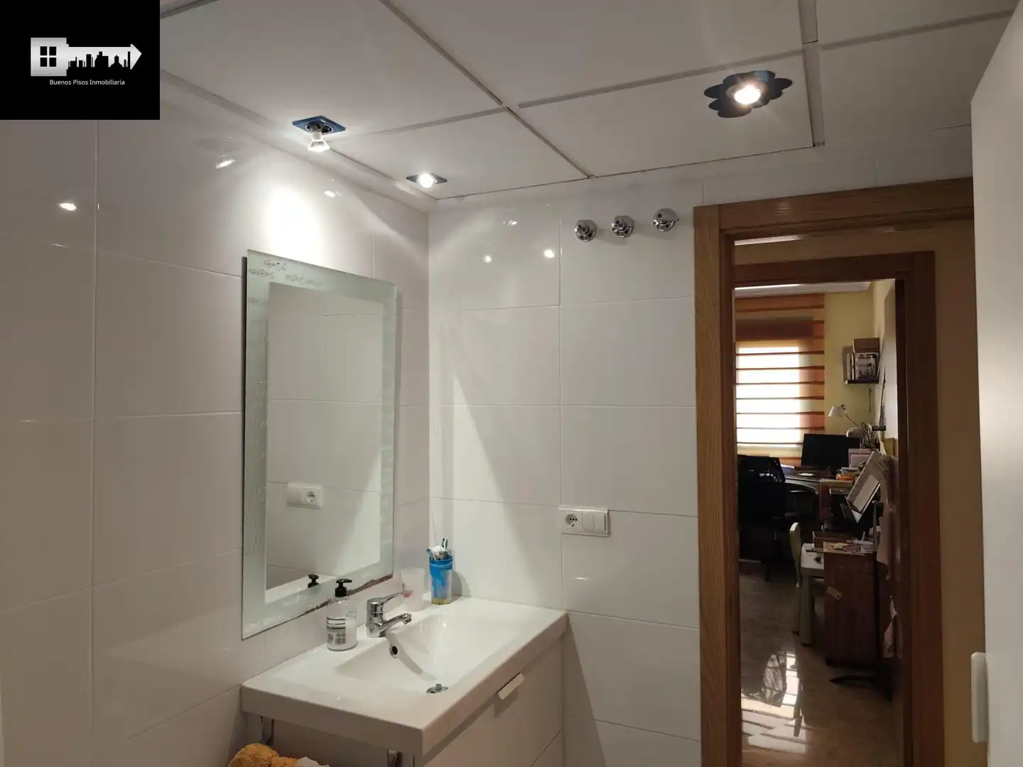 Bathroom of Flat for sale in Mutxamel  with Air Conditioner