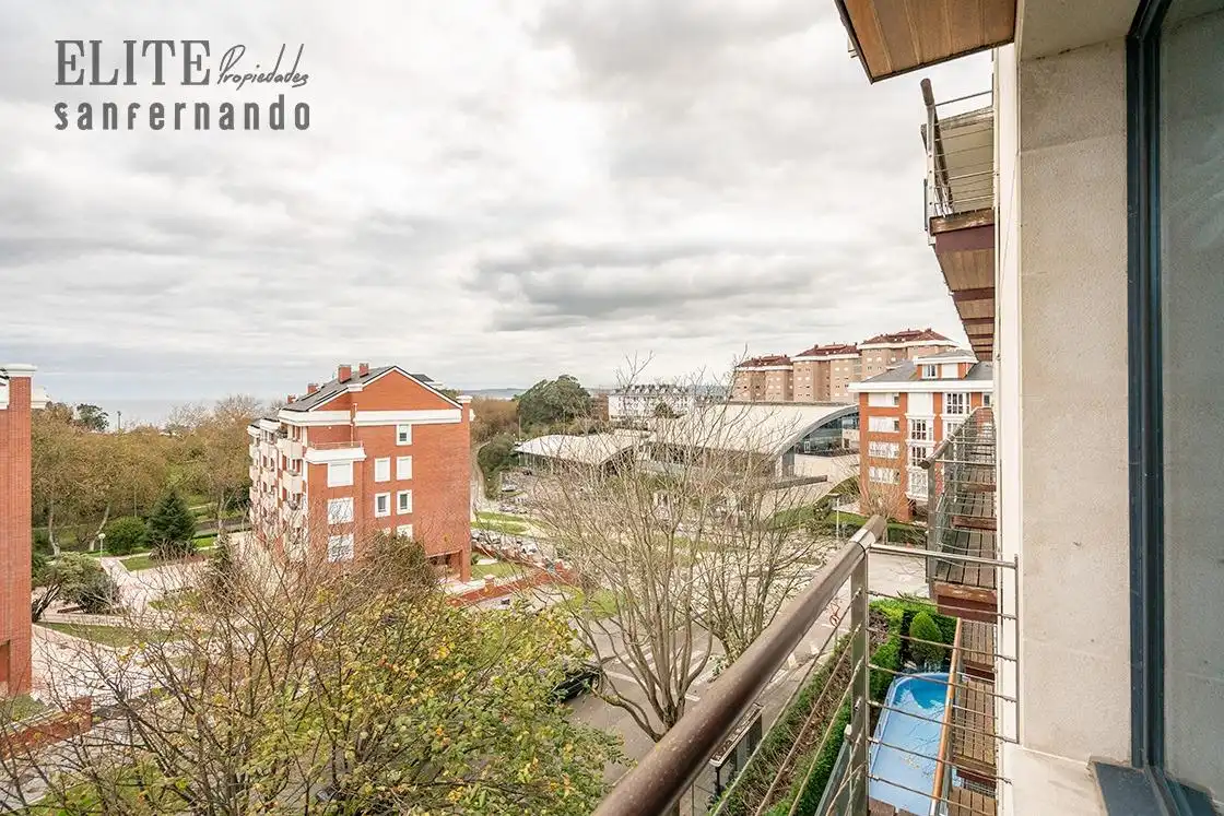Vista exterior de Piso en venta en Santander con Calefacción, Jardín privado y Parquet
