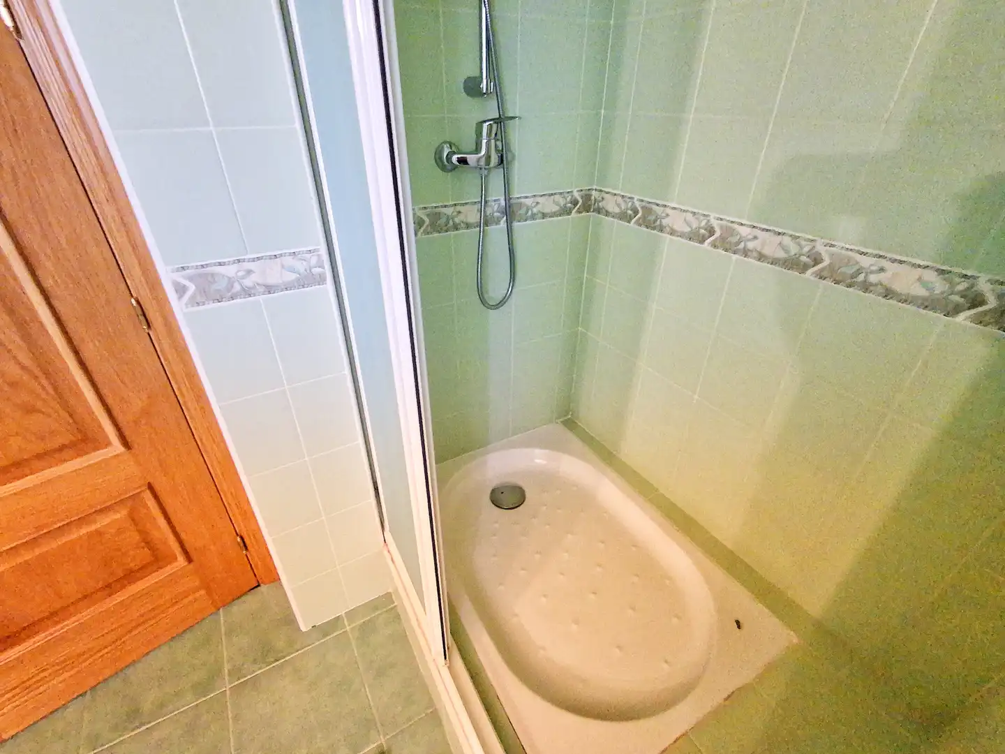 Bathroom of Houses for sale in Vadocondes  with Heating, Private garden and Parquet flooring