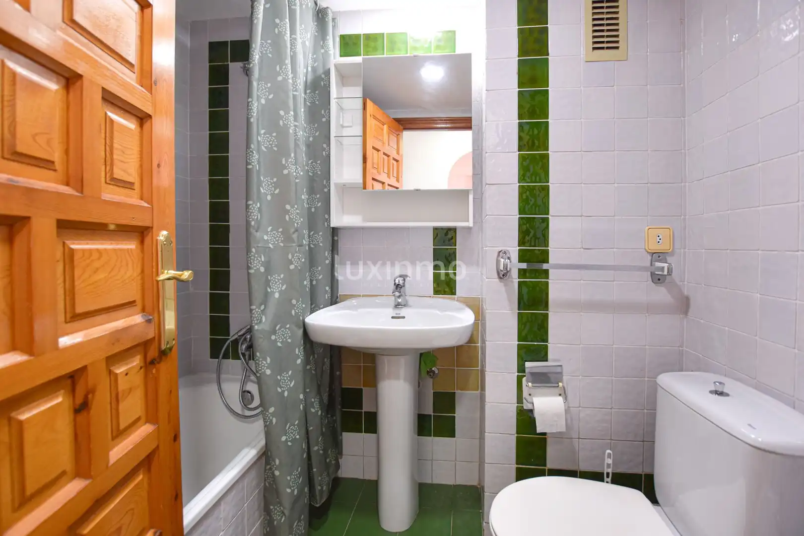 Baño de Piso en venta en Calpe / Calp con Terraza