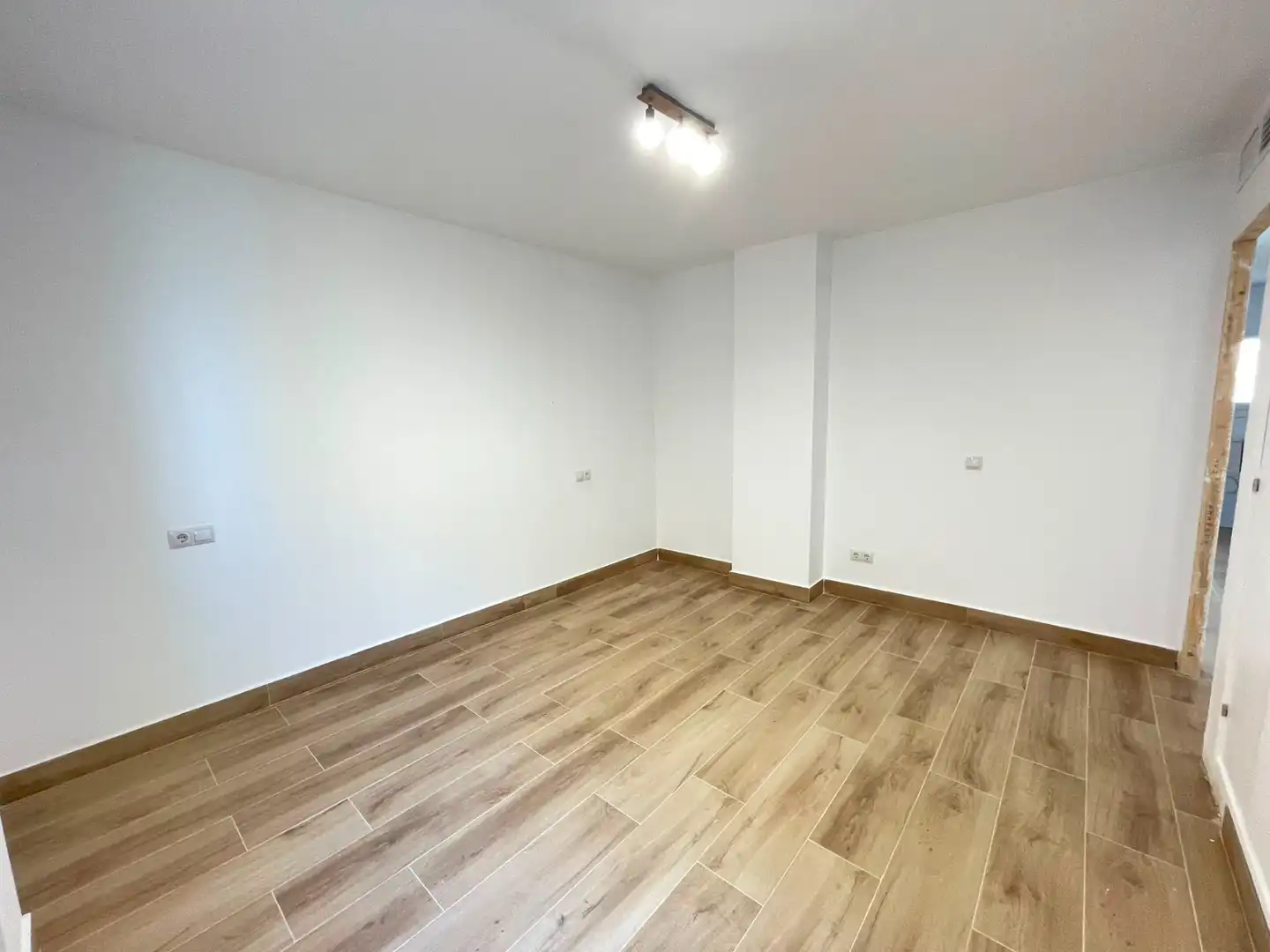 Flat for rent in Málaga  with Air Conditioner, Terrace and Balcony