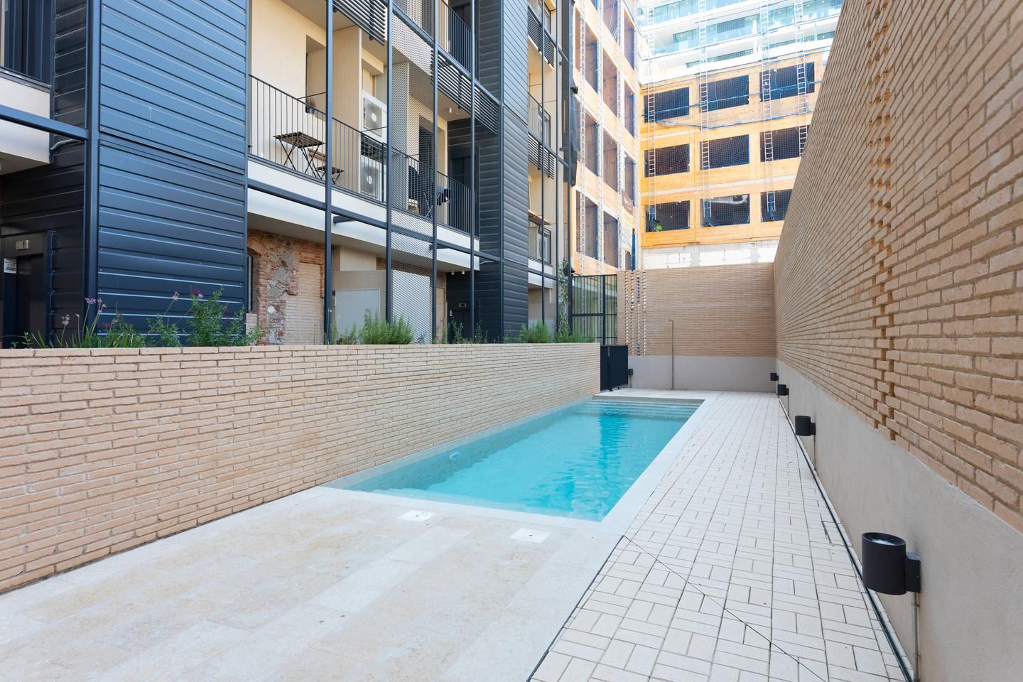 Swimming pool of Flat to rent in  Barcelona Capital  with Air Conditioner and Swimming Pool