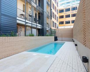 Swimming pool of Flat to rent in  Barcelona Capital  with Air Conditioner and Swimming Pool