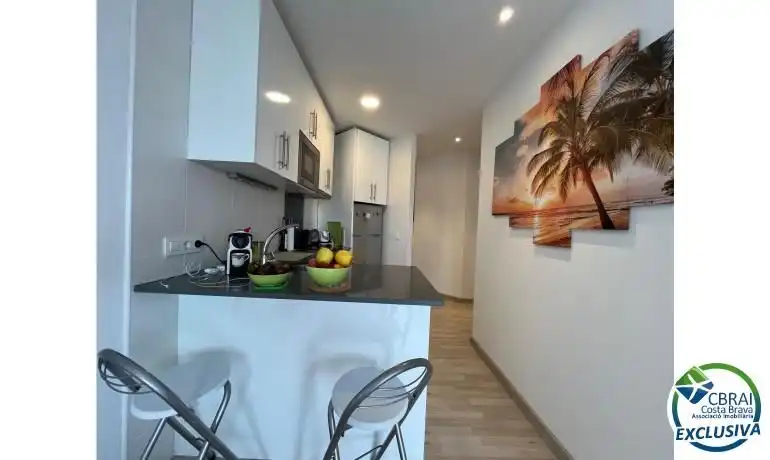 Cocina de Apartamento en venta en Empuriabrava con Aire acondicionado, Terraza y Amueblado