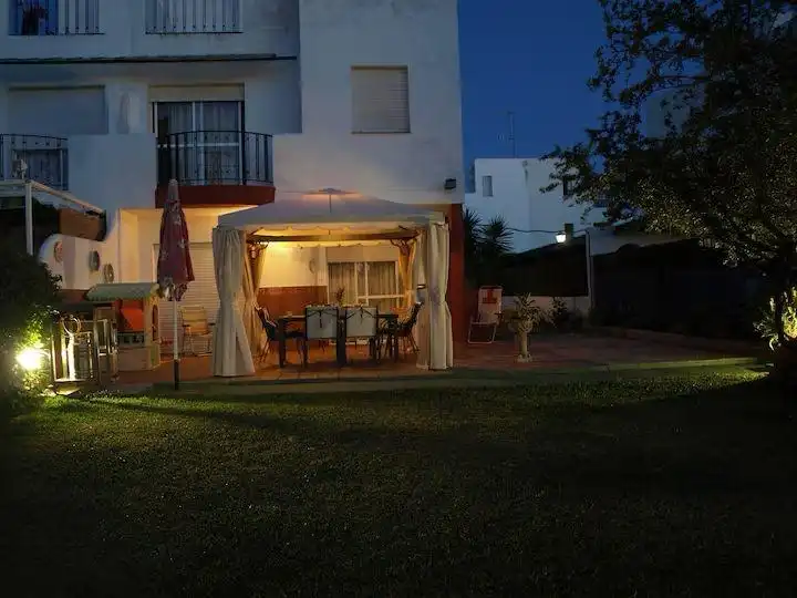 Casa adosada en venta en Calle ARTEMISA, Lepe