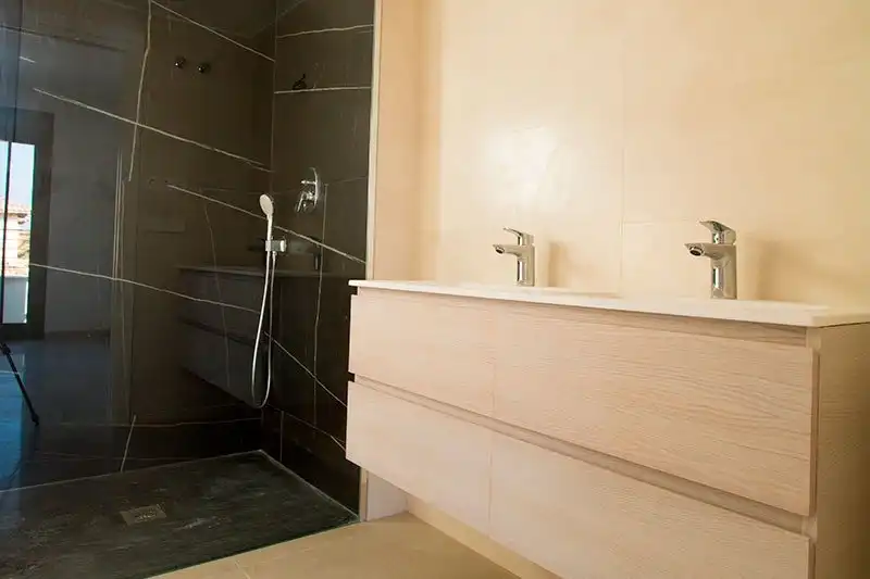 Bathroom of Houses for sale in Elche / Elx  with Air Conditioner, Heating and Private garden