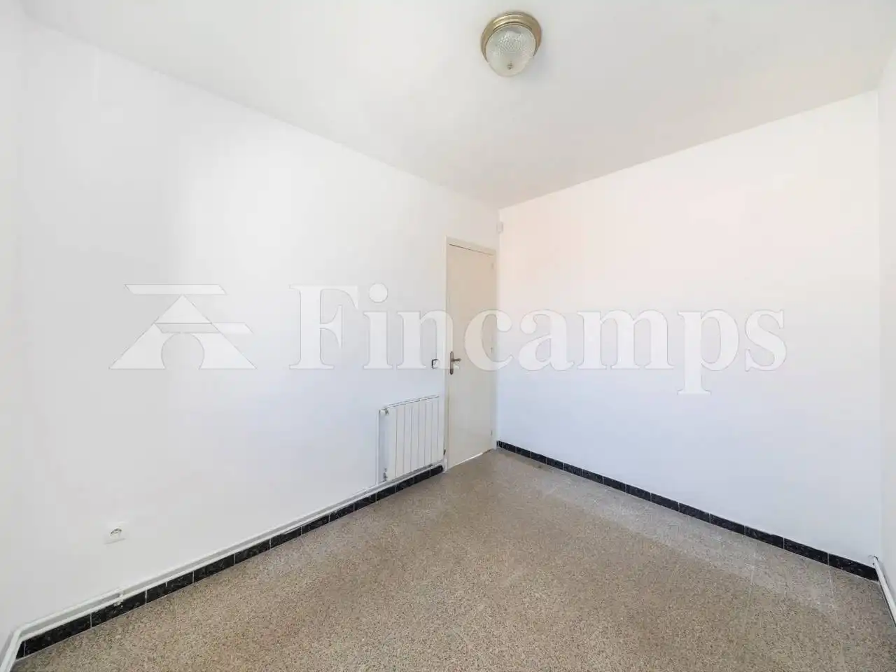 Flat for sale in Sabadell  with Heating and Balcony