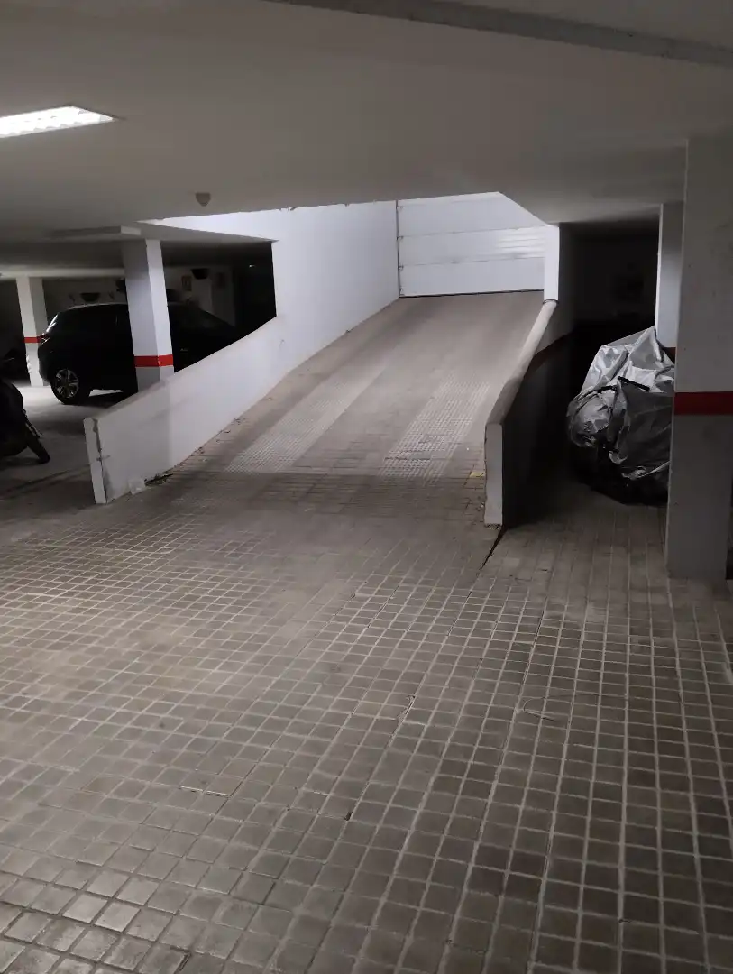 Piso con terraza en venta en Carrer València, imagen 13