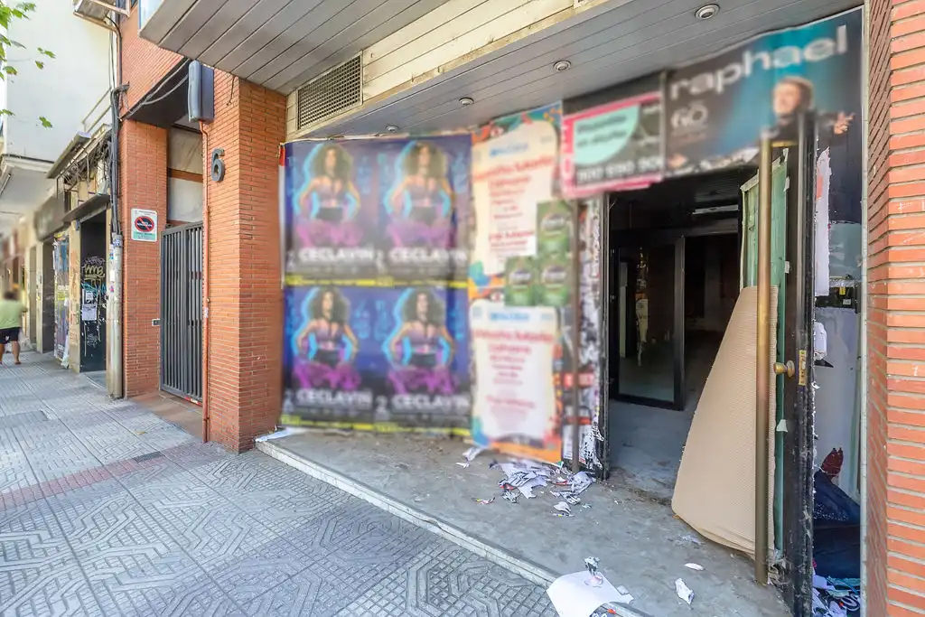 Locale commerciale in vendita a Av Virgen de la Montaña