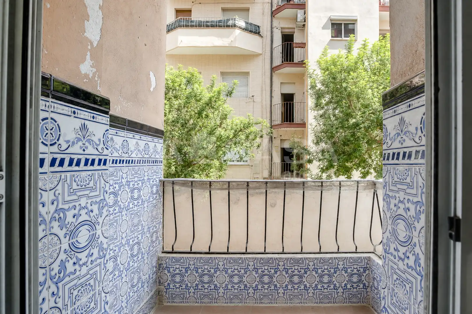 Balcony of Flat for sale in L'Hospitalet de Llobregat  with Balcony