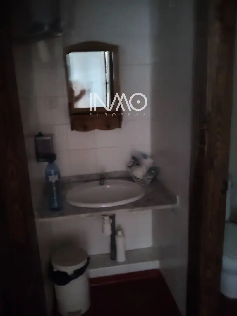 Baño de Local de alquiler en Rubí con Aire acondicionado y Amueblado