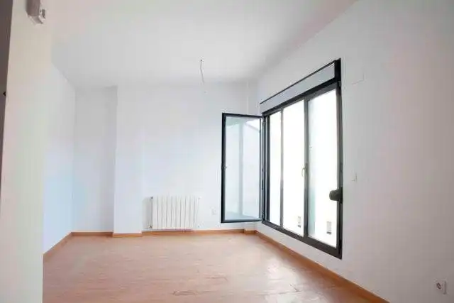 Habitación de Piso en venta en Tavernes de la Valldigna con Alarma