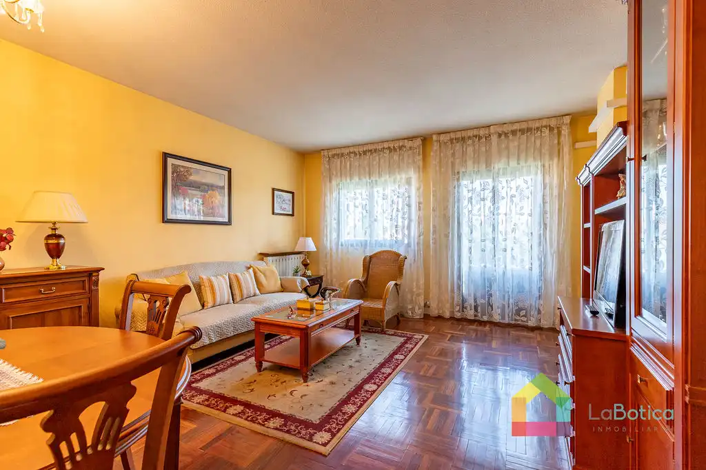 Flat with lift for sale in Argés, imagen 2