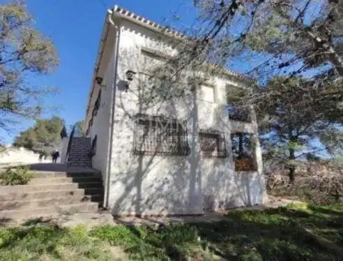 Vista exterior de Casa o xalet en venda en La Nucia amb Terrassa i Traster