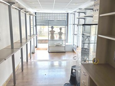 Local commercial à vendre à Iparragirre Etorbidea 9