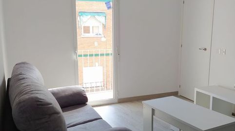 Foto 2 de Piso en venta en Calle de Pinos Baja, Valdeacederas, Madrid Capital