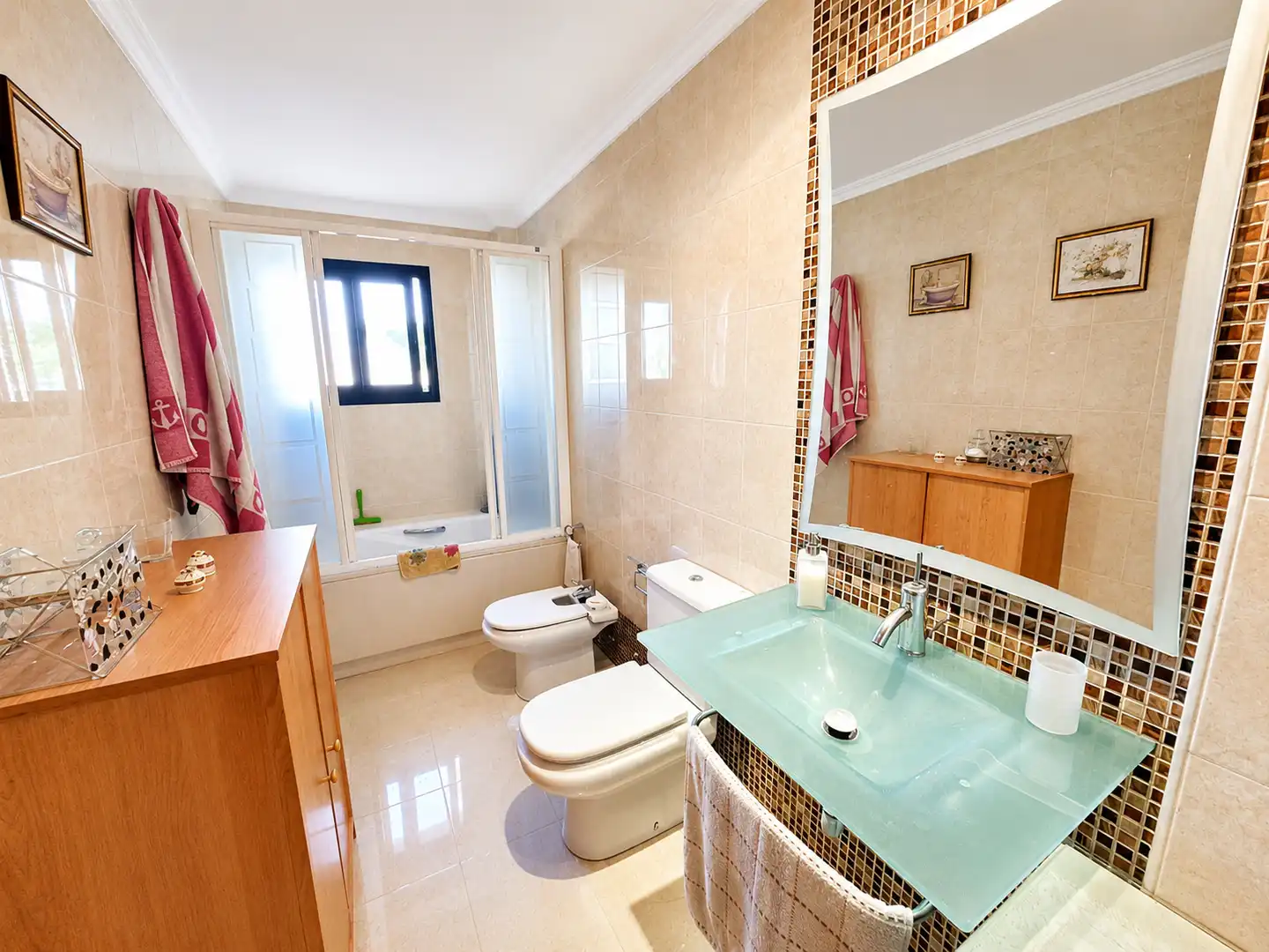 Baño de Piso en venta en Torremolinos con Aire acondicionado, Terraza y Amueblado