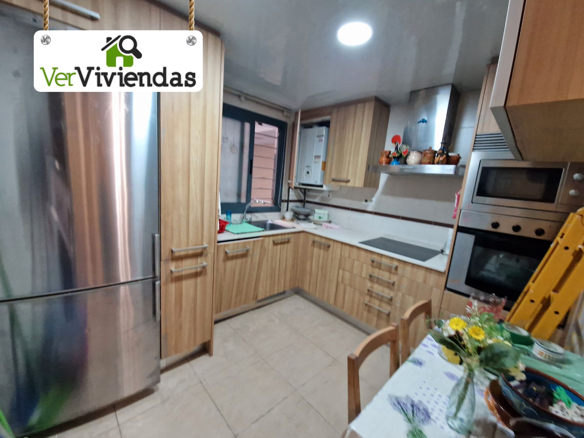 Cuina de Pis en venda en Vallirana amb Aire condicionat, Calefacció i Forn