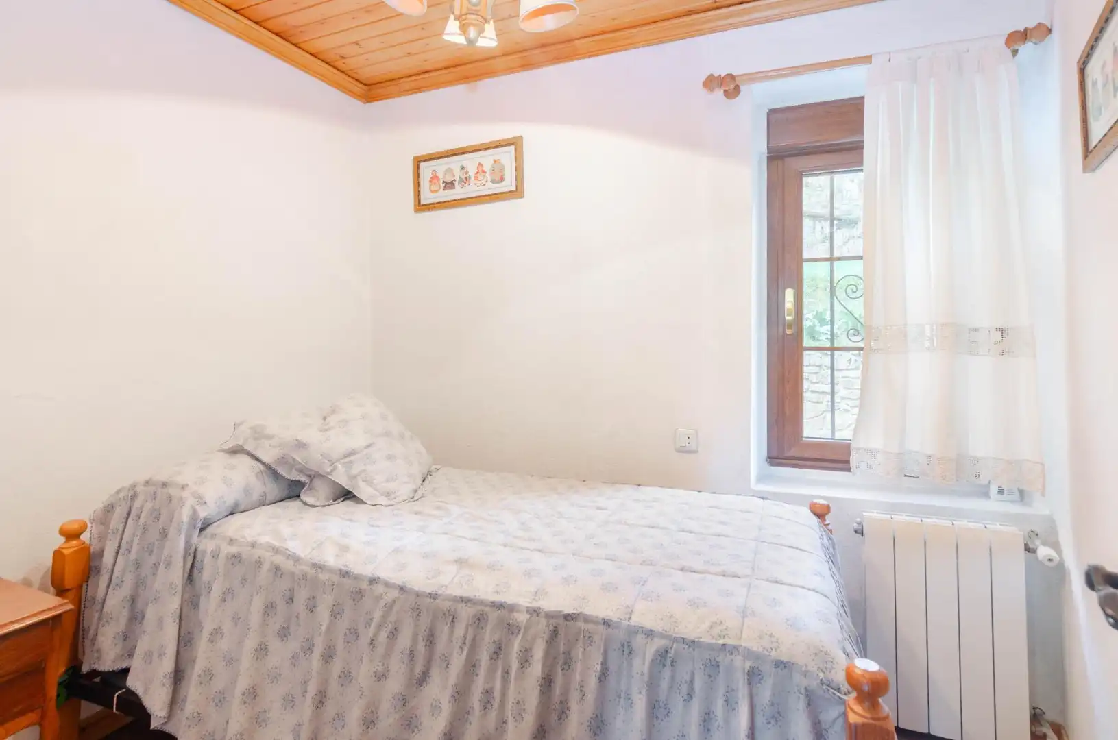 Dormitori de Casa o xalet en venda en Ribera de Arriba amb Calefacció, Jardí privat i Terrassa