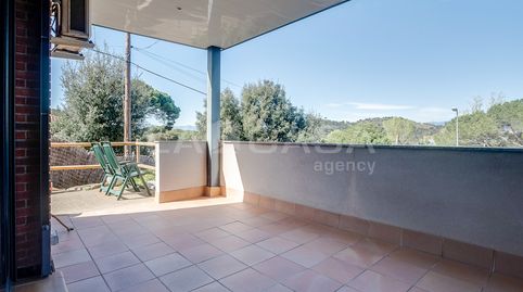 Foto 2 de Casa adosada en venta en Avinguda de Barcelona, Montornès del Vallès, Barcelona