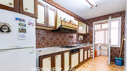 Foto 2 de Piso en venta en Benefac.remedios Uriarte, Carolinas Altas, Alicante / Alacant