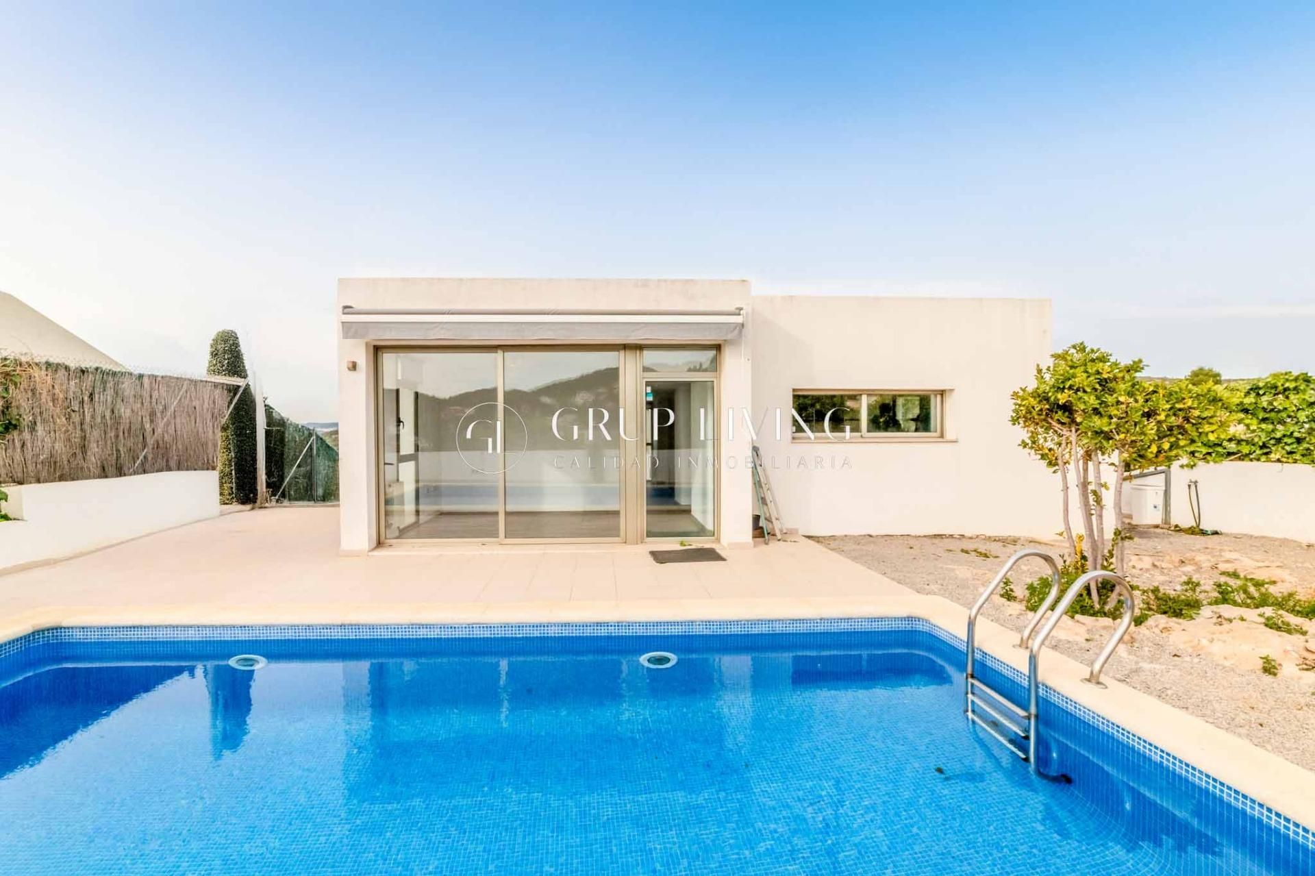 Exterior view of House or chalet to rent in Sitges  with Air Conditioner, Heating and Private garden