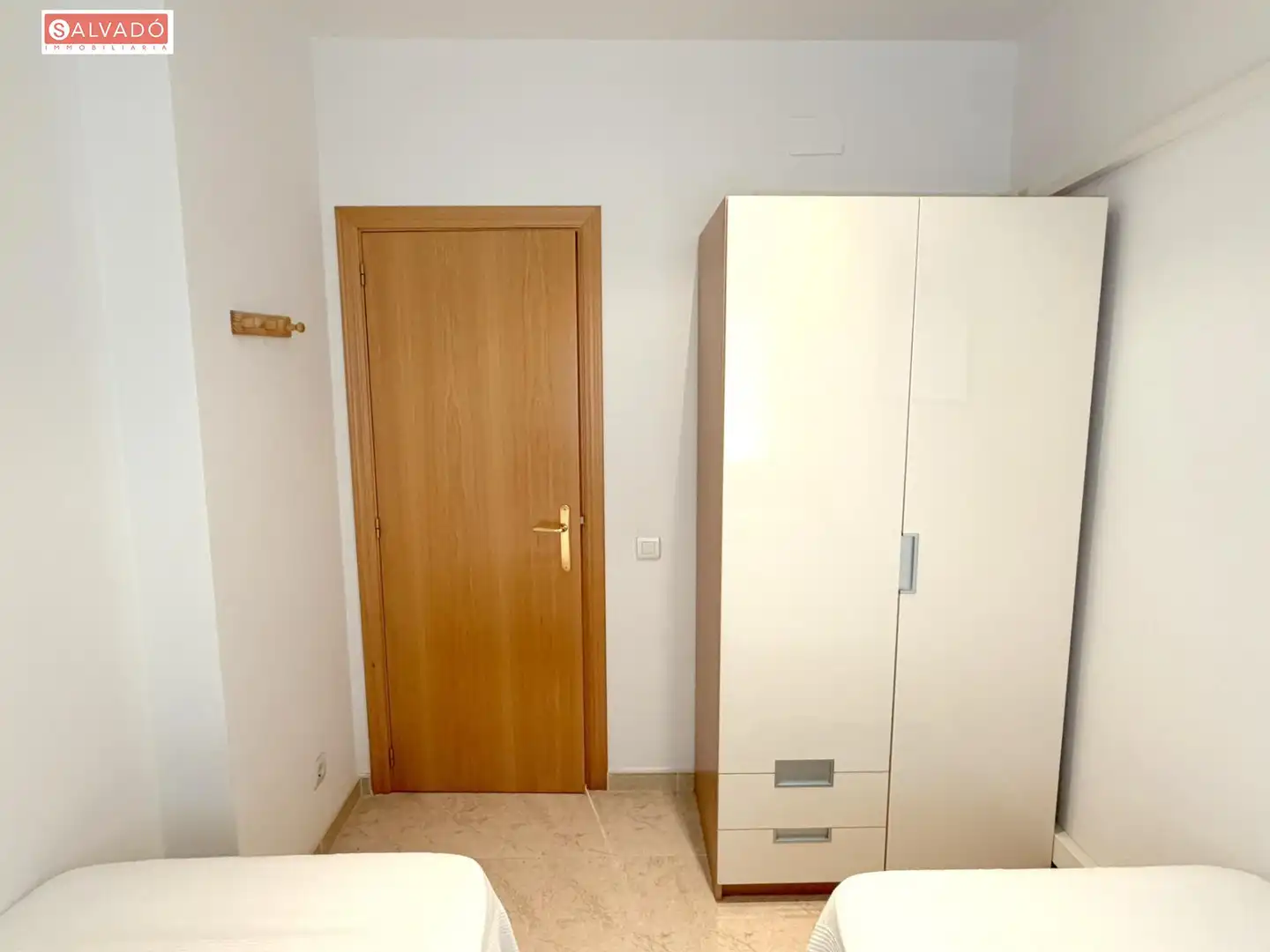 Schlafzimmer von Wohnung zum Verkauf in Calafell mit Klimaanlage, Privatgarten und Terrasse