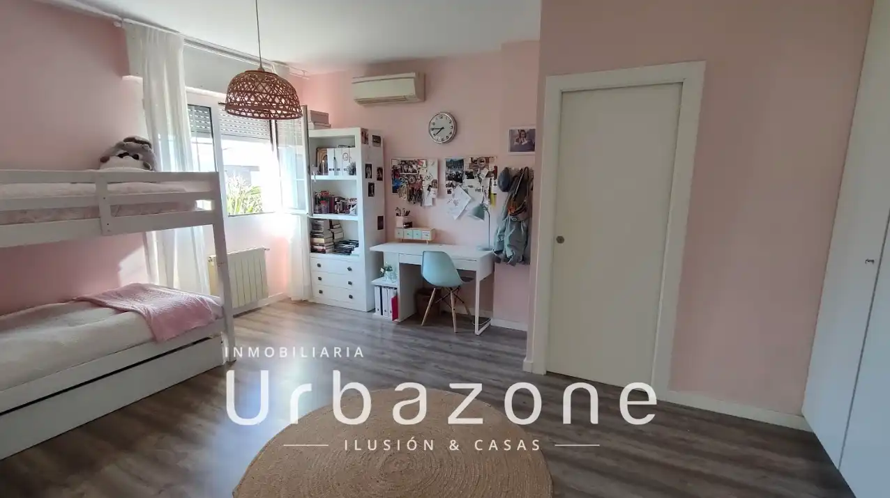 Habitación de Casa o chalet en venta en Mutxamel con Aire acondicionado, Calefacción y Jardín privado