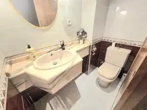 Baño de Piso en venta en Valencia con Aire acondicionado, Calefacción y Amueblado