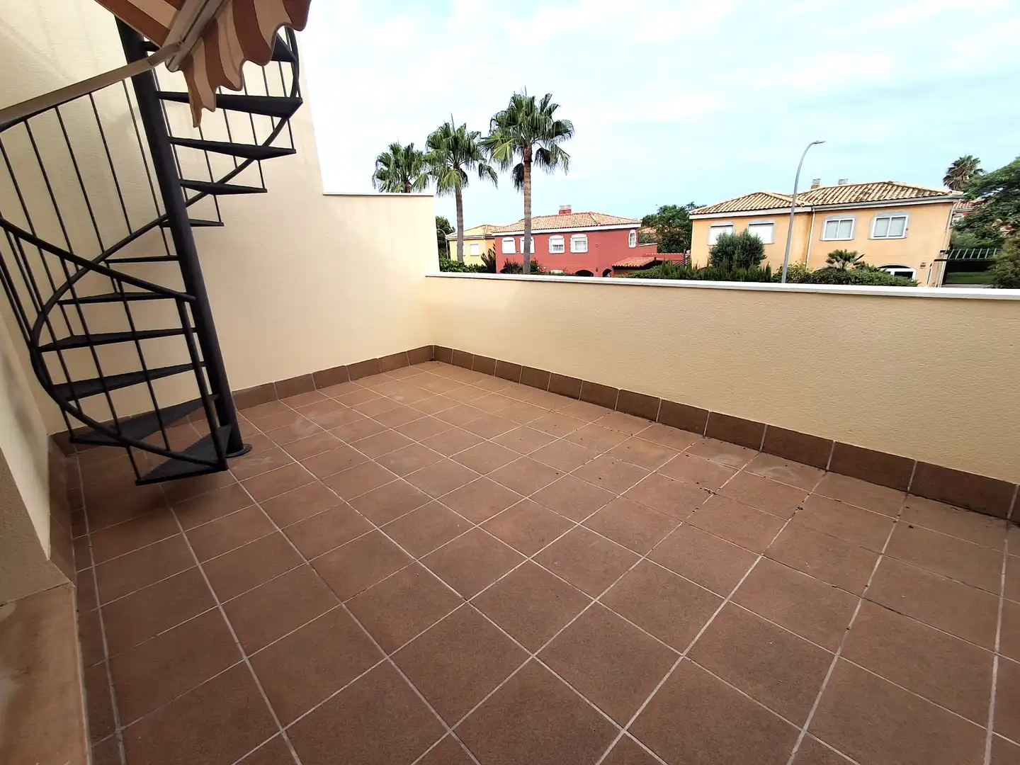 Terrassa de Casa adosada en venda en Mont-roig del Camp amb Aire condicionat, Jardí privat i Terrassa