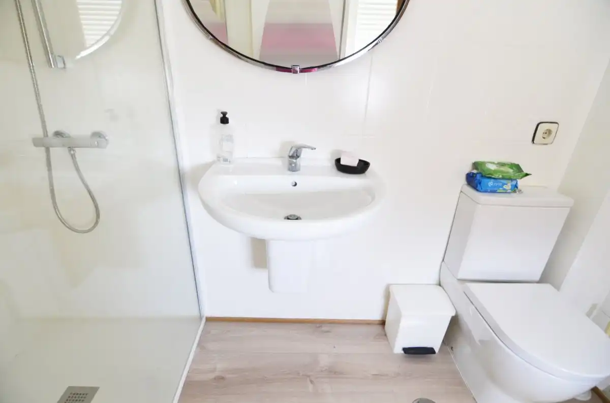 Bathroom of Houses for sale in Calvarrasa de Abajo  with Heating