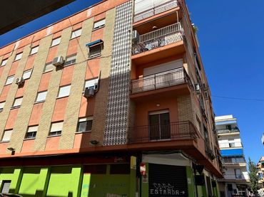 Pis amb ascensor en venda a Calle de la Maestra Nacional Vicenta Belenguer 3