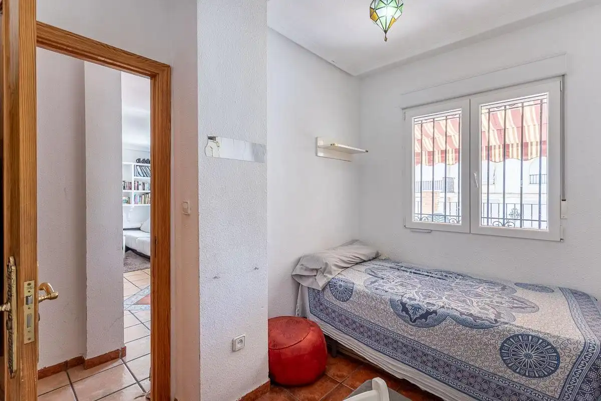 Dormitori de Àtic en venda en Granada amb Aire condicionat, Terrassa i Forn