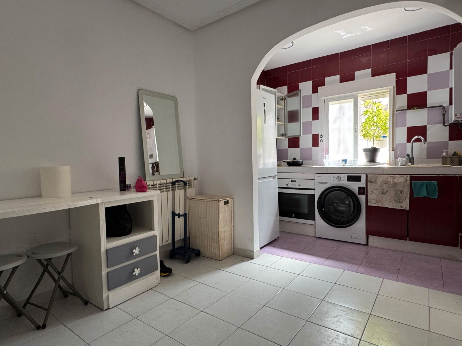 Kitchen of Flat for sale in  Madrid Capital  with Furnished