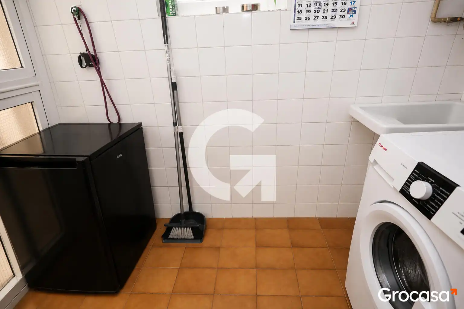Kitchen of Flat for sale in El Prat de Llobregat  with Air Conditioner, Heating and Oven